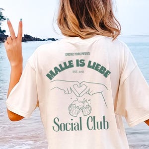 Camiseta de fiesta con jarra de cerveza Malle is Liebe Social Club Mallorca 2025, estampado trasero extragrande, camiseta de grupo de vacaciones en Mallorca, viaje de chicas JGA personalizado