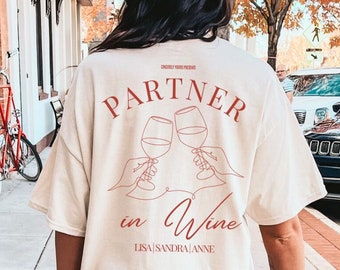 Partner in Wine Party Shirt Mallorca 2024 group tee Back print Mallorca Holiday Group JGA Girls' Trip Personalized Bestie Gift Name