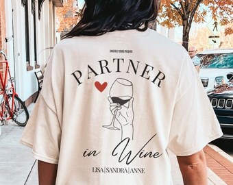 Partner in Wine Party Shirt Mallorca 2024 group tee Back print Mallorca Holiday Group JGA Girls' Trip Personalized Bestie Gift Name