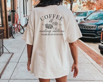 Café y hacer millones el desayuno de los ganadores Camisa retro fempreneur Camiseta jefe bebé día de las madres regalo 90s manifestación de camiseta gráfica