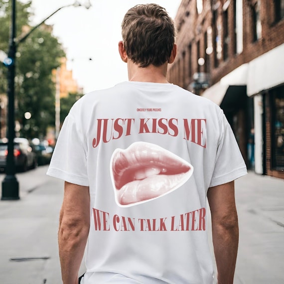 Embrasse-moi, Nous Pouvons Parler Plus Tard Chemise Rétro Lèvres Années 90 Dos Imprimé T-Shirt été Plage Vintage Tee Santé Mentale Poche Chemise Bestie Y2K Tee - France
