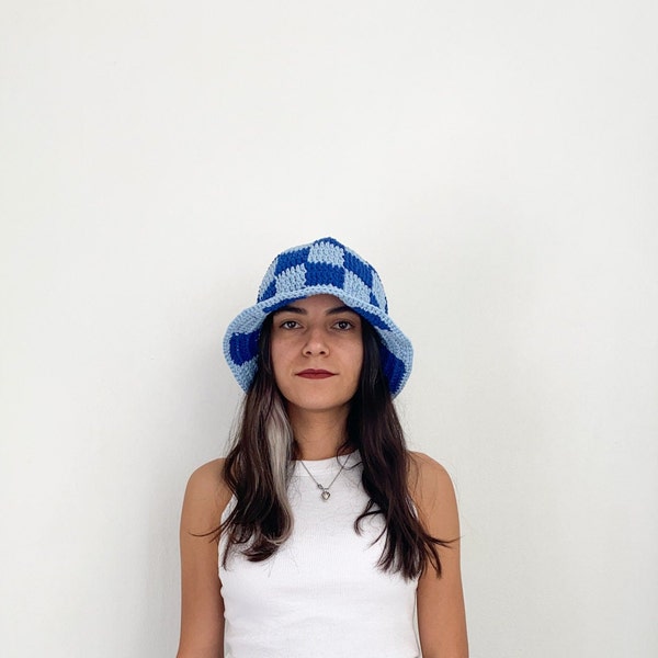 Blue and light blue hand knit checkered bucket hat, dua lipa trendy bucket hat