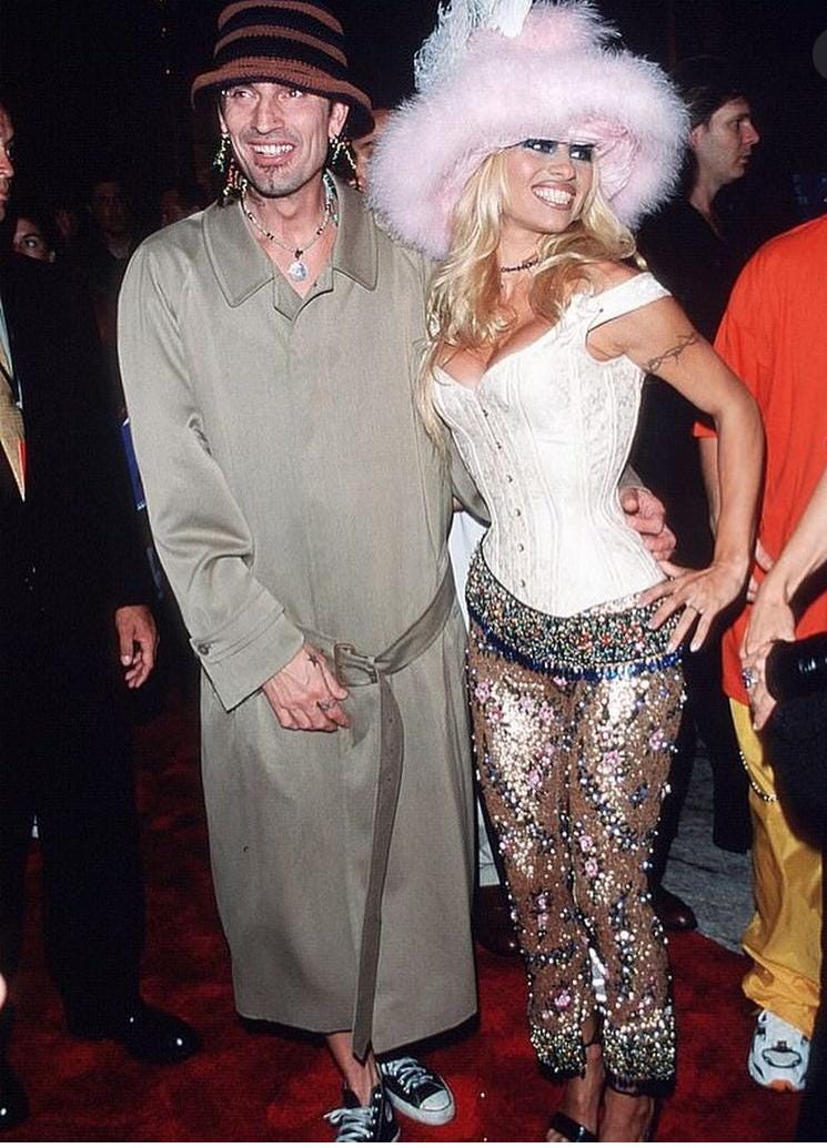 tommy lee bucket hat