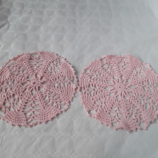 Lot de deux napperons crocheter main vintage