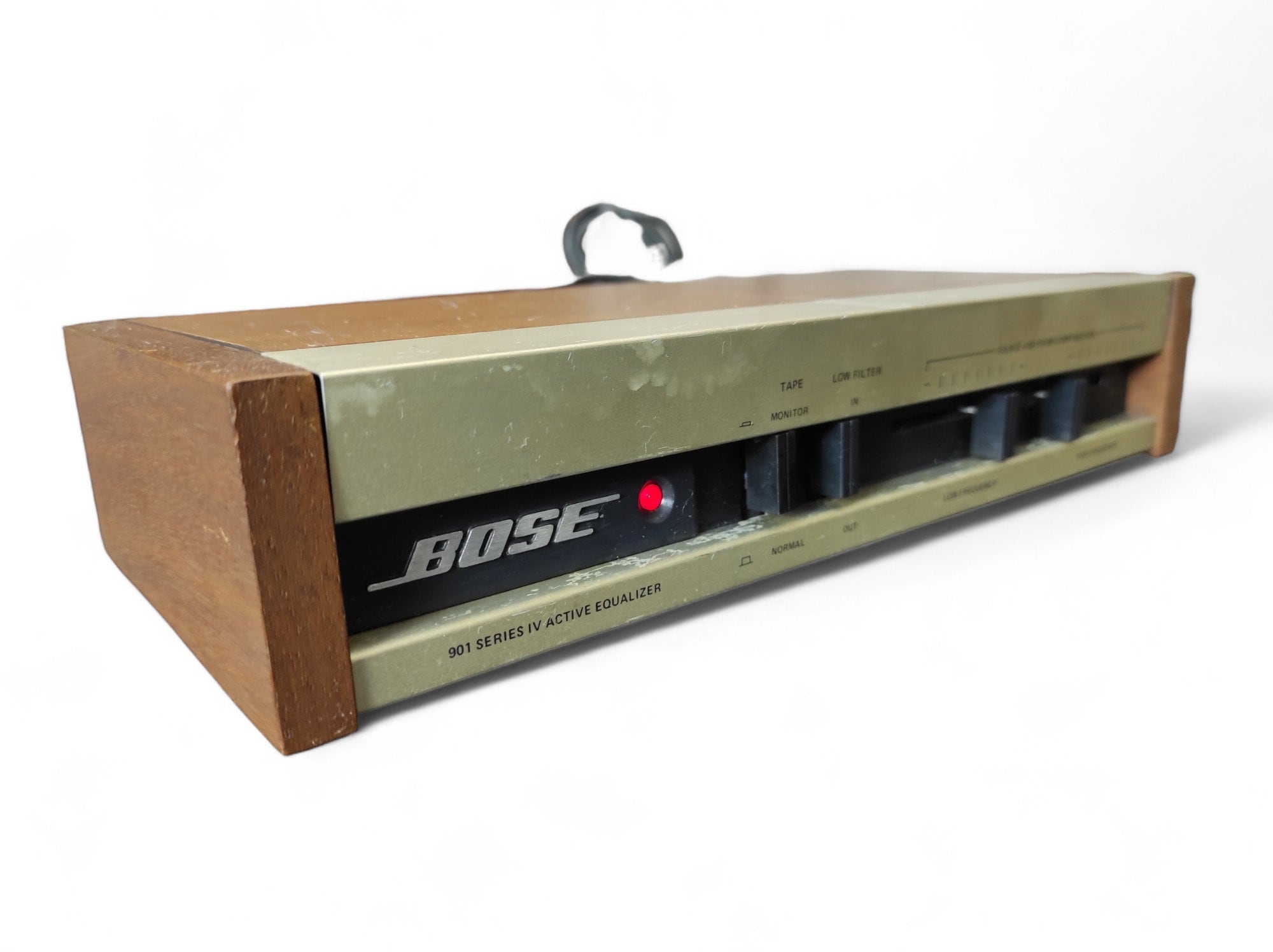 Pair of Bose 901 Series III Speakers - Active Equalizer VI Pair of Bose 901 Series III Speakers - Active Equalizer VI