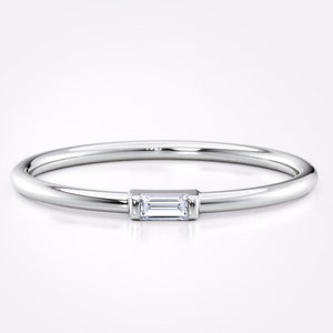 Stackable baguette diamond band white gold - Simple wedding ring for women - Dainty jewelry