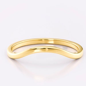 Curved gold ring, Minimalist V ring, Curved wedding band, Dainty curved ring, 14k or 18k Solid gold V ring, Simple curved gold ring