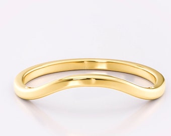 Curved gold ring, Minimalist V ring, Curved wedding band, Dainty curved ring, 14k or 18k Solid gold V ring, Simple curved gold ring