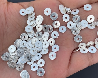Cuentas espaciadoras Heishi bañadas en plata, disco plano cepillado (100 piezas)