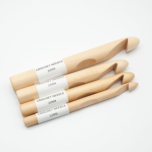 Jumbo Wooden Crochet Hooks 15mm 20mm 25mm 30mm