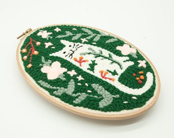 Forest Cat Punch Needle Kit For Beginner,DIY Punch Embroidery full Kit with Pattern Punch Needle Fabric Yarn Rug Embroidery Hoop