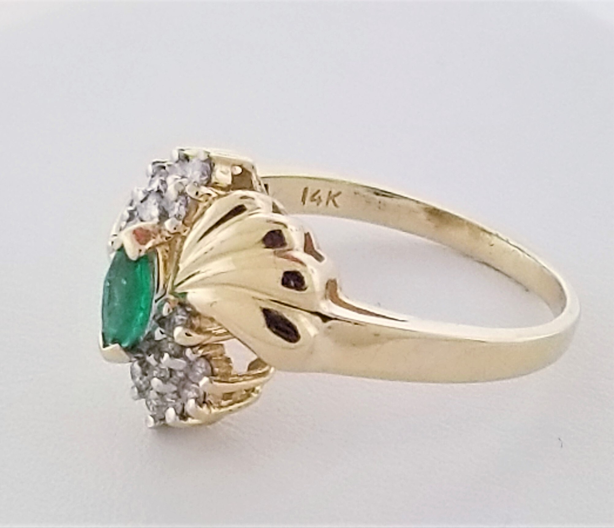 14k Yellow Gold Vintage Emerald and Diamond Ring - Etsy