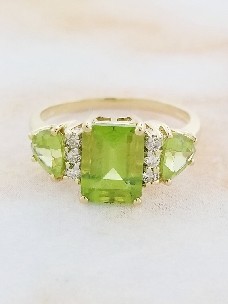 14k Yellow Gold Vintage Peridot and Diamond Ring