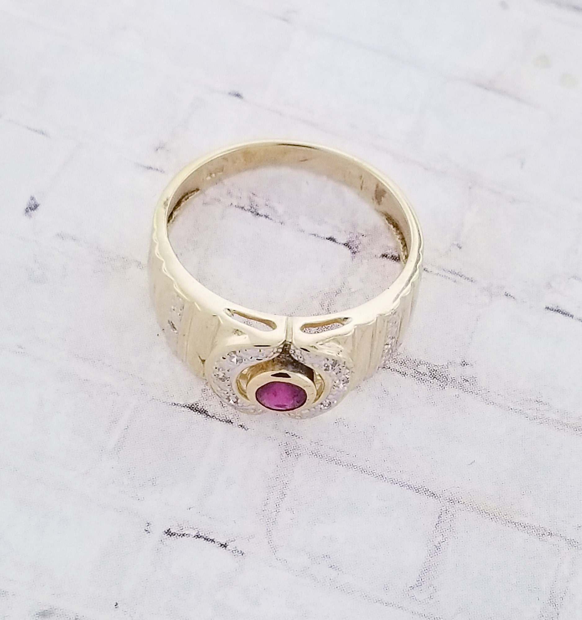 14k Yellow Gold Vintage Ruby and Diamond Band - Etsy