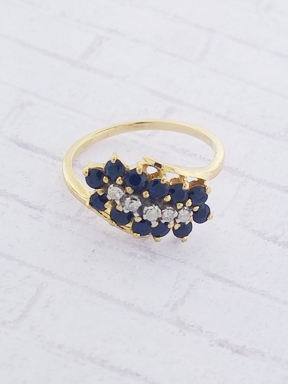 10k Yellow Gold Vintage Sapphire and Diamond Ring - image 3
