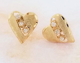14k Yellow Gold Vintage Heart Stud Earrings with Diamond