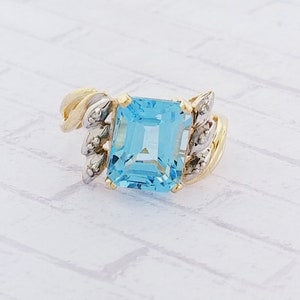 10k Two Tone Vintage Blue Topaz and Diamond Statement Ring
