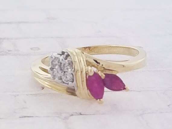 10k Yellow Gold Vintage Ruby and Diamond Ring - image 6