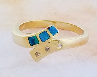 14k Yellow Gold Vintage Opal and Diamond Ring