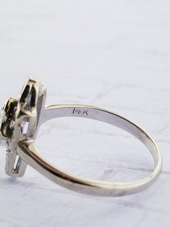 14k White Gold Antique Diamond Ring - image 5