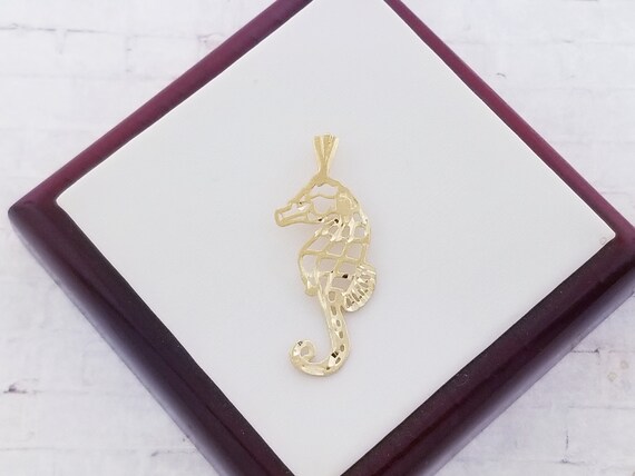 14k Yellow Gold Filigree Seahorse Pendant 14k Yellow Gold Filigree Seahorse Pendant