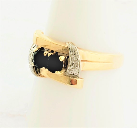 10k Yellow Gold Vintage Ladies Sapphire Ring - image 5