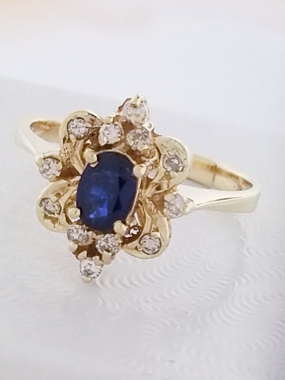 14k Yellow Gold Vintage Sapphire and Diamond Ring - image 6