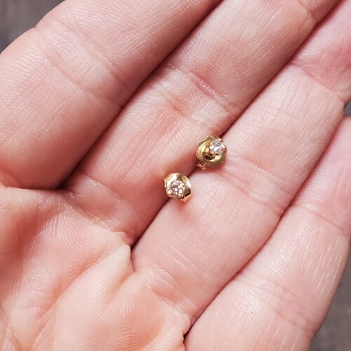 14k Yellow shops Gold Diamond Stud Earrings