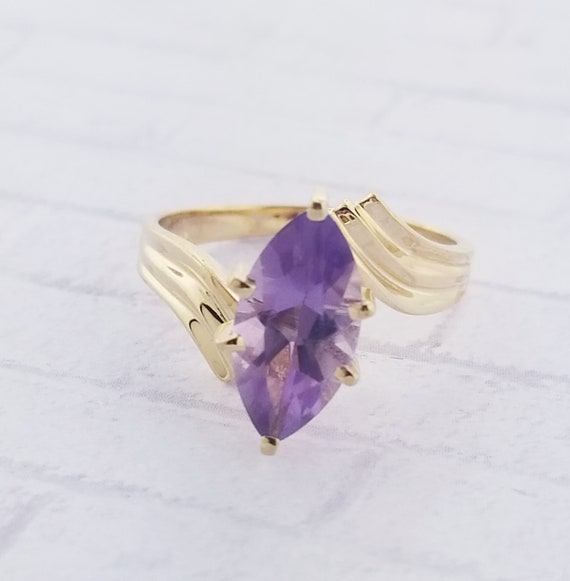 10k Yellow Gold Vintage Amethyst Solitaire Ring - image 5