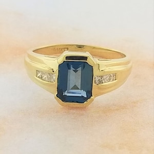 14k Yellow Gold Vintage London Blue Topaz and Diamond Ring
