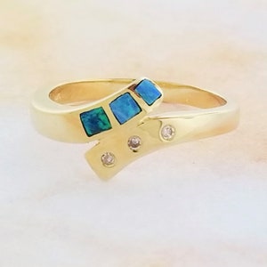 14k Yellow Gold Vintage Opal and Diamond Ring image 4