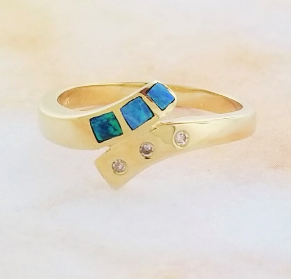 14k Yellow Gold Vintage Opal and Diamond Ring - image 4