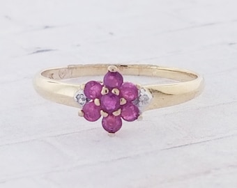 Anel vintage em ouro amarelo 10k com rubi e diamantes