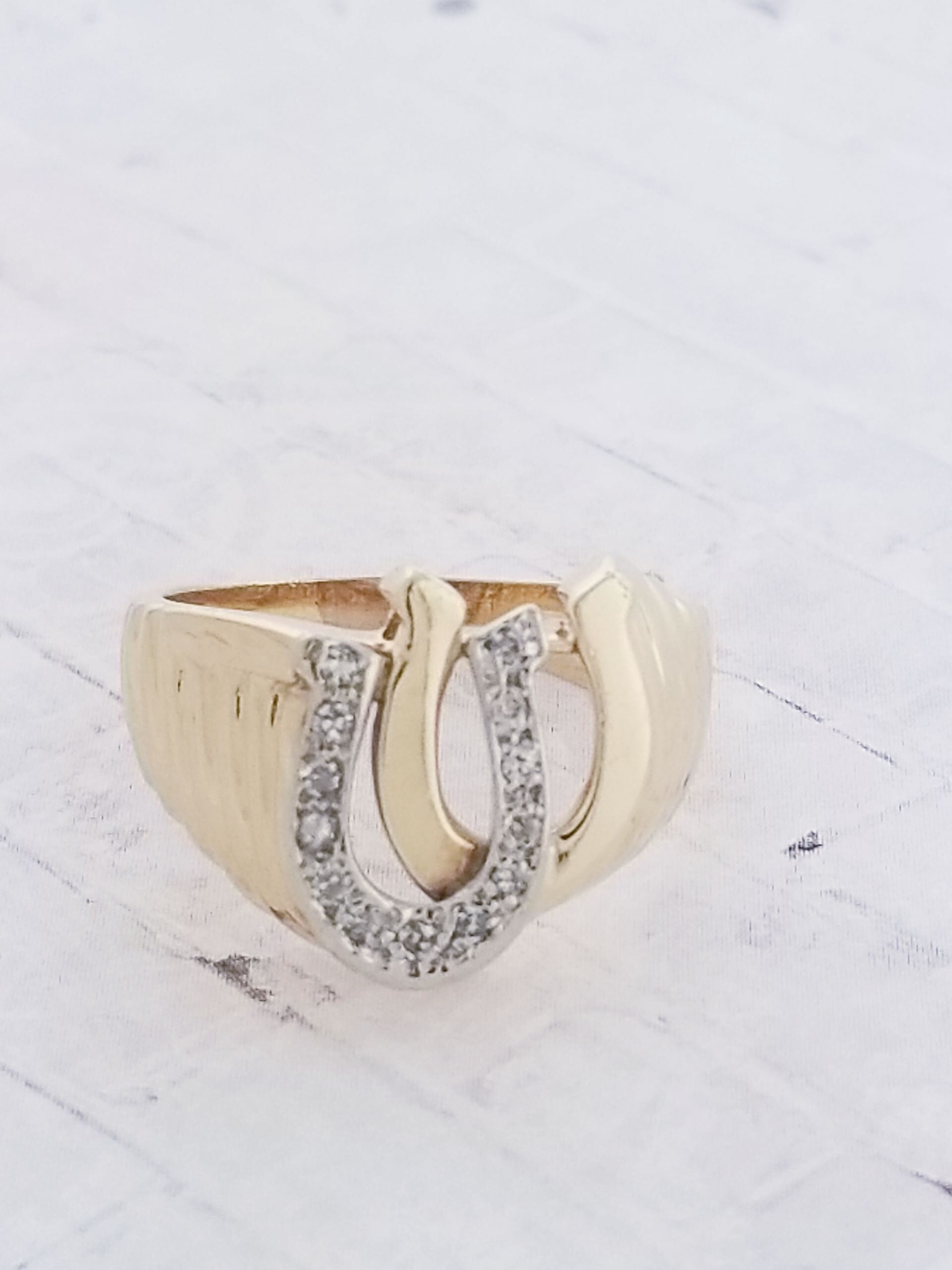 Double horseshoe ring deals