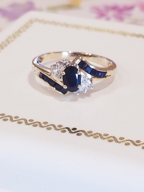 10k Yellow Gold Vintage Sapphire and Diamond Ring - image 5