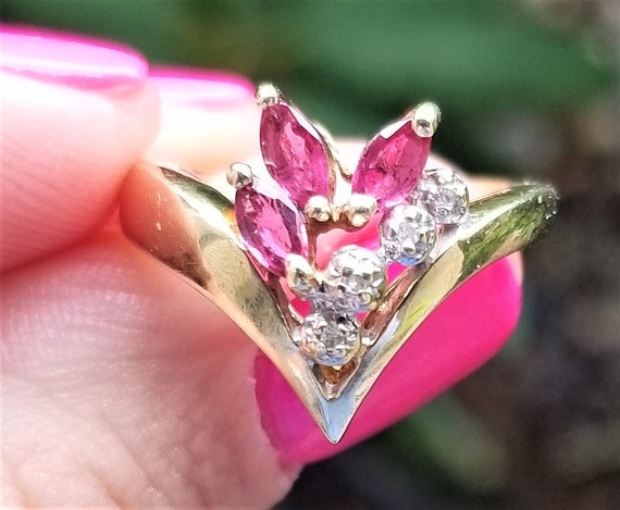 10k Yellow Gold Vintage Ruby and Diamond Ring - image 1