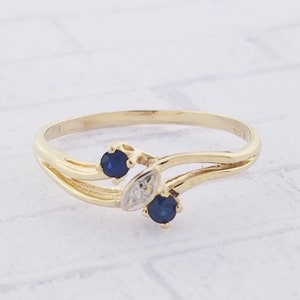 14k Yellow Gold Vintage Sapphire and Diamond Ring