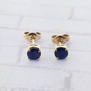 14k Yellow Gold Sapphire Stud Earrings