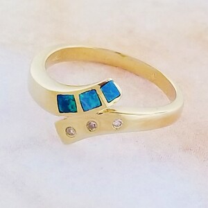 14k Yellow Gold Vintage Opal and Diamond Ring image 3