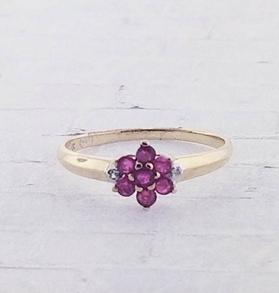 10k Yellow Gold Vintage Ruby and Diamond Ring - image 5