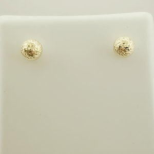 14k Yellow Gold Diamond Cut 5mm Ball Stud Earrings