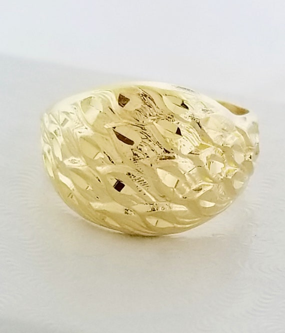 14k Yellow Gold Diamond Cut Dome Ring