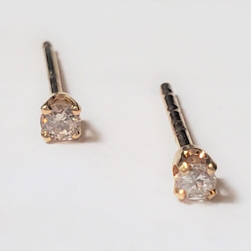 14k Yellow shops Gold Diamond Stud Earrings