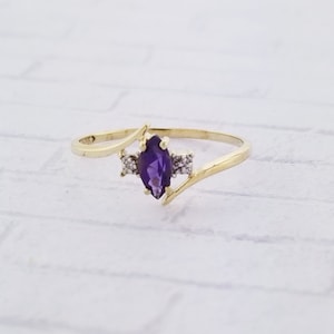 10k Yellow Gold Vintage Amethyst and Diamond Ring