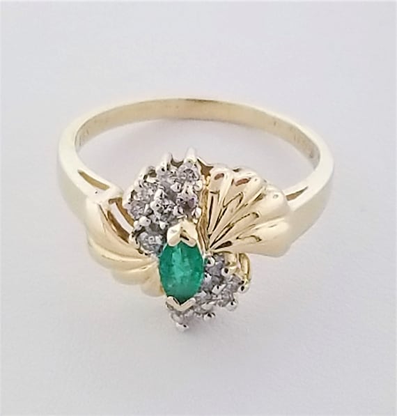 14k Yellow Gold Vintage Emerald and Diamond Ring - image 2