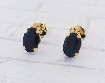 14k Yellow Gold Sapphire Stud Earrings