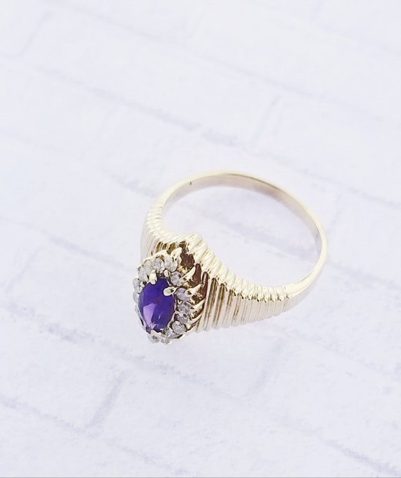 10k Yellow Gold Vintage Amethyst and Diamond Ring - image 2