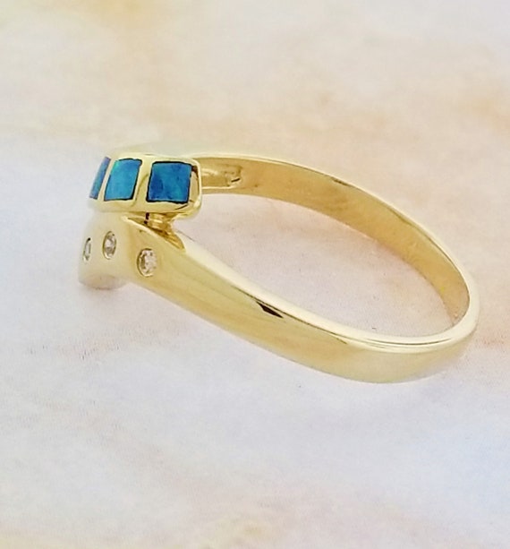 14k Yellow Gold Vintage Opal and Diamond Ring - image 5