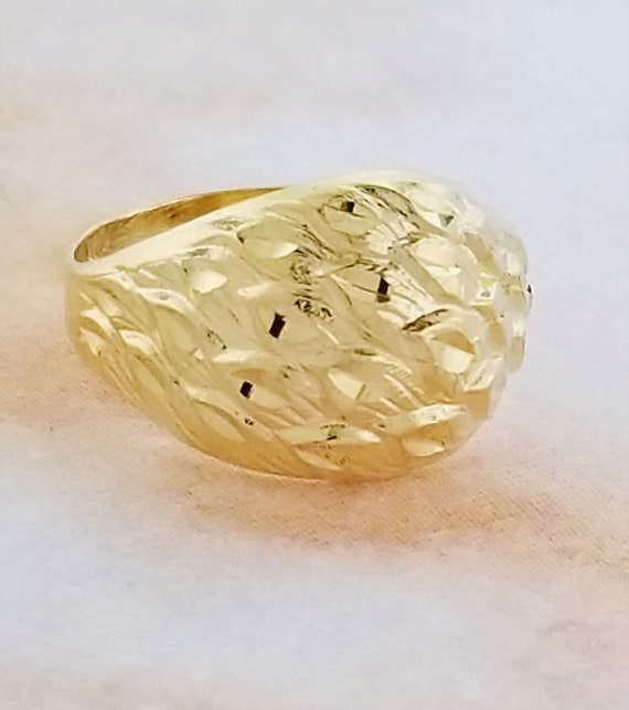 14k Yellow Gold Diamond Cut Dome Ring - image 3