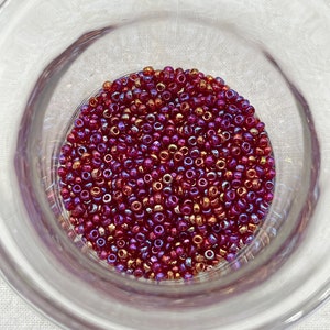 Vintage Size 11/0 Czech Charlotte Glass Seed Beads, 11-12 grams, One Cut Seed Bead, True Cuts, Jewelry Making Supply, Beading CH11-546